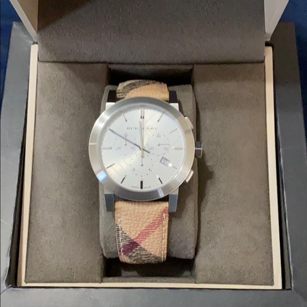 Burberry Watch NWT